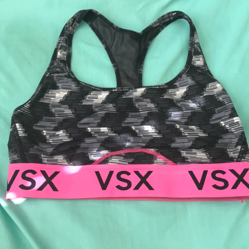 Victoria’s Secret Sports Bra Size S
